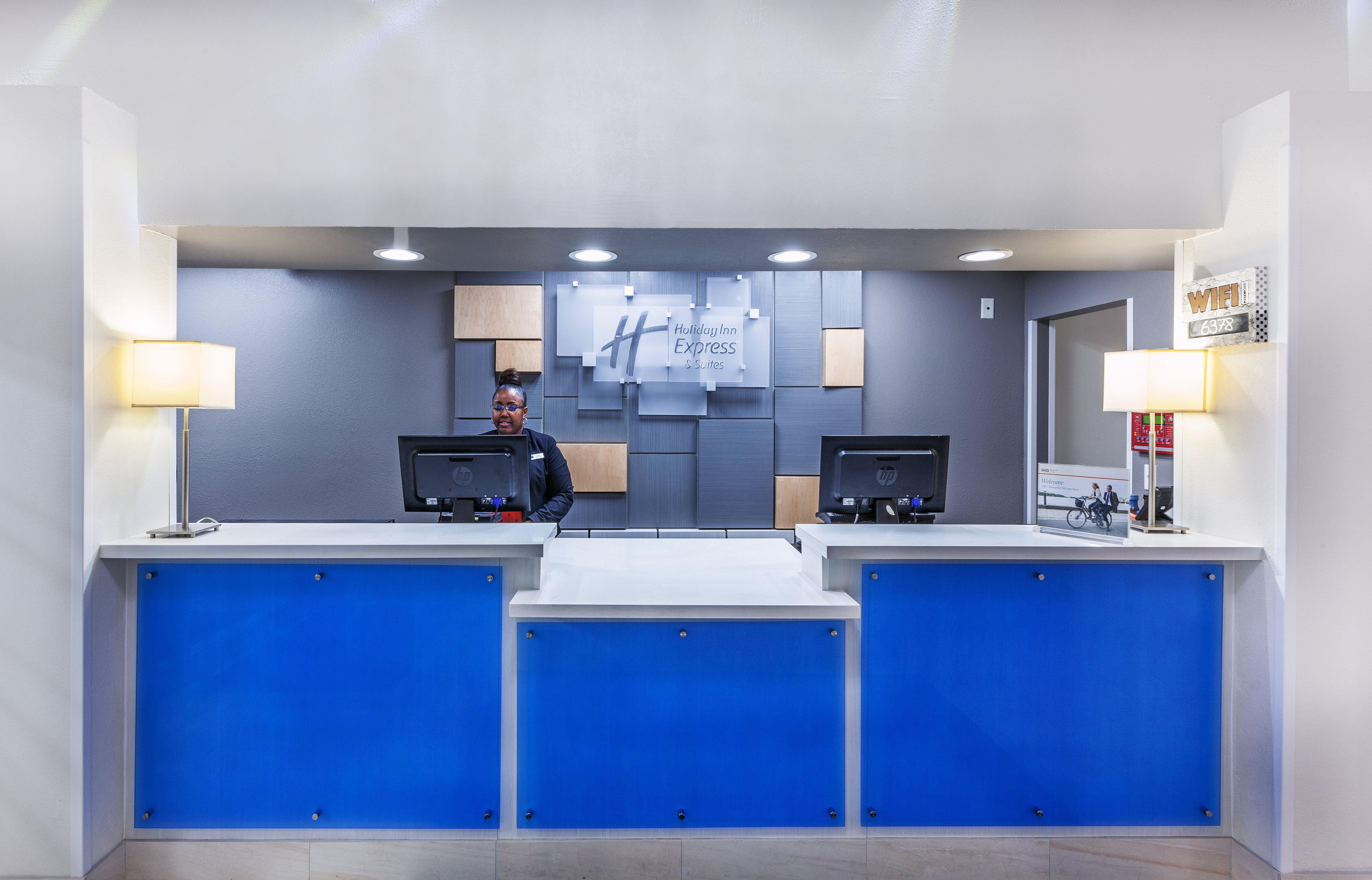 Holiday Inn Express Hotel And Suites Jenks By Ihg Exterior photo
