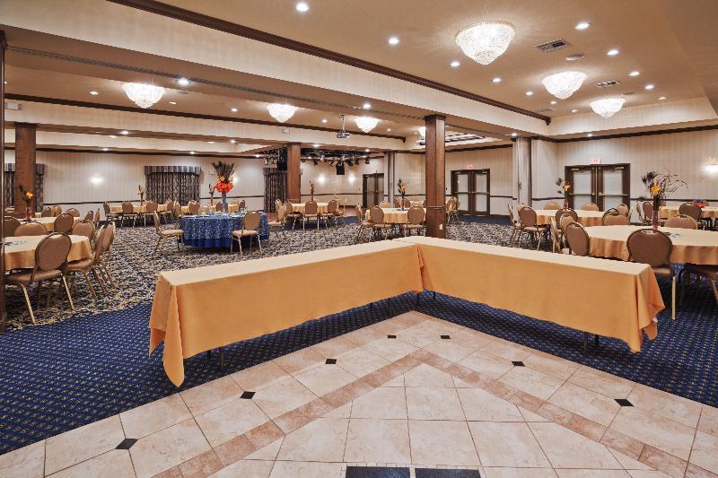 Holiday Inn Express Hotel And Suites Jenks By Ihg Exterior photo